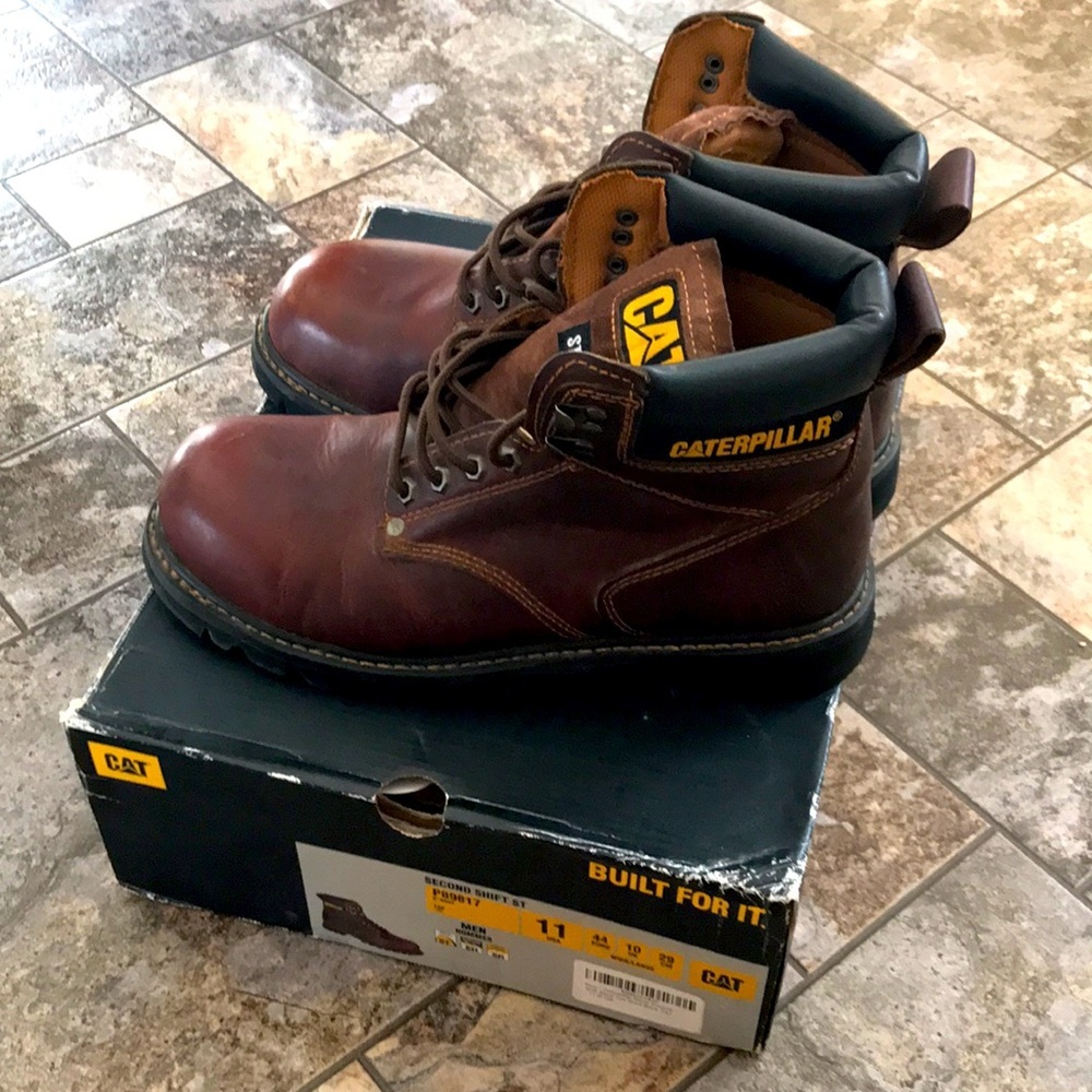 Caterpillar Work and Safety Boots Size 11 only Used Once.